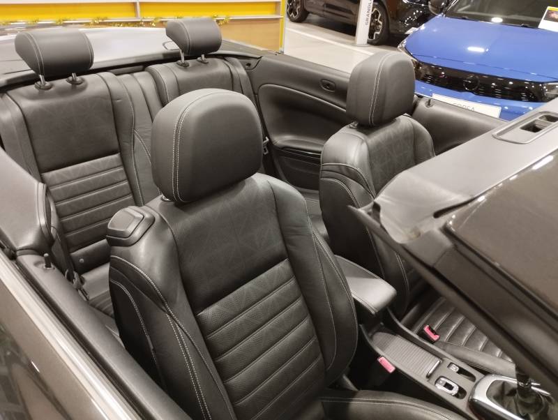 Opel Cascada cosmo pack CDTI diesel 165ch - Véhicule cabriolet 4 places d'occasion