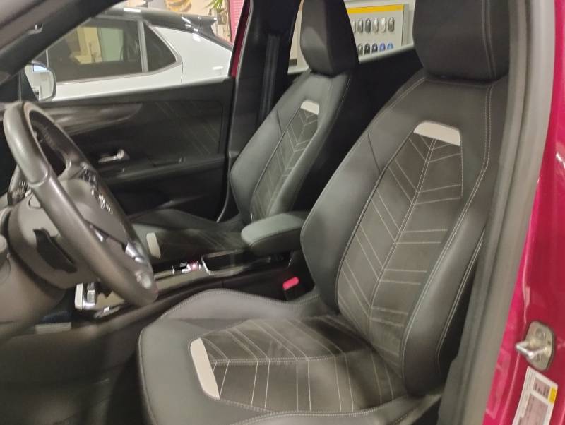 Opel Mokka Ultimate d'occasion - Véhicule SUV 1.2 essence boîte de vitesse automatique Turbo 130ch dans vos concessions Opel d'Yvetot 76 et de Fécamp 76