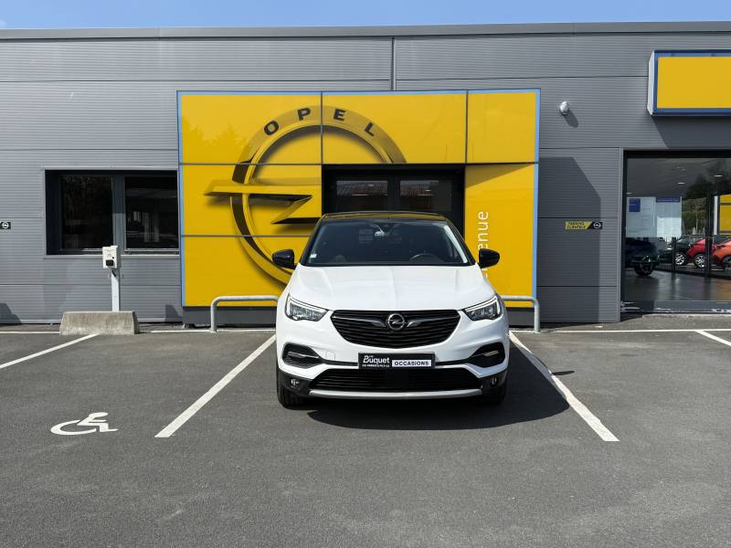 Opel Grandland X OPEL2020 d'occasion diesel 130ch disponible à Fécamp et Yvetot SUV familial avec attelage garantie 12 mois