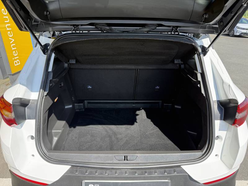 Opel Grandland X OPEL2020 d'occasion diesel 130ch disponible à Fécamp et Yvetot SUV familial avec attelage garantie 12 mois