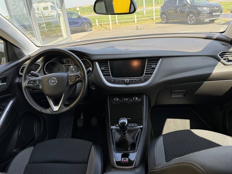 SUV Opel Grandland X d'occasion diesel 130ch économique fiable garantie 12 mois disponible immédiatement à Fécamp ou Yvetot