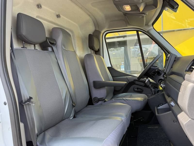Opel Movano d'occasion disponible à Fécamp ou Yvetot L2H2 2.3 CDTI 135ch BiTurbo utilitaire garantie 12 mois disponible immédiatement