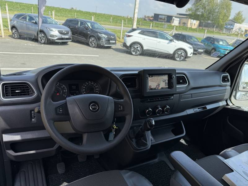 Opel Movano d'occasion disponible à Fécamp ou Yvetot L2H2 2.3 CDTI 135ch BiTurbo utilitaire garantie 12 mois disponible immédiatement