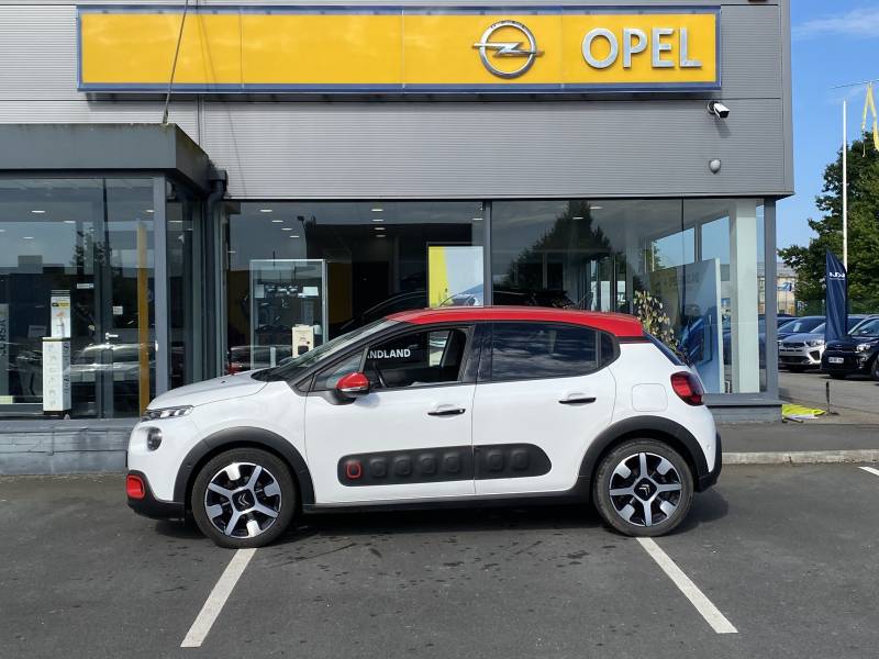 Citroën C3 shine 1.2 essence turbo 130ch - Véhicule avec crochet d'attelage à Yvetot 76 et Fécamp 76