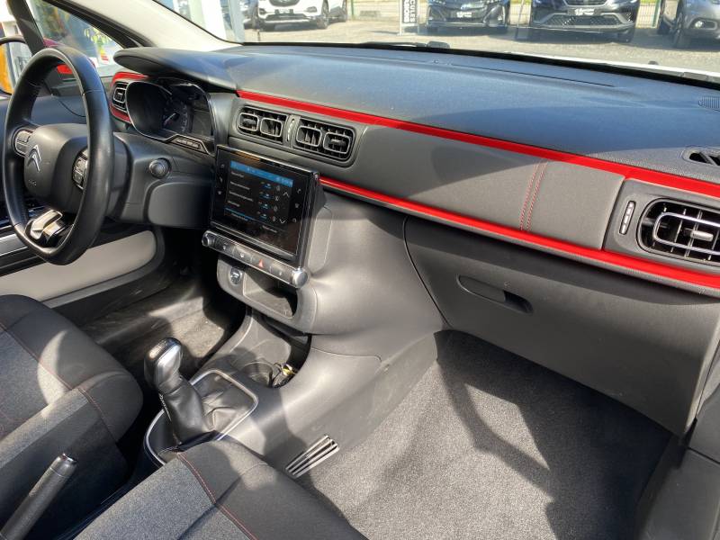Citroën C3 shine 1.2 essence turbo 130ch - Véhicule avec crochet d'attelage à Yvetot 76 et Fécamp 76