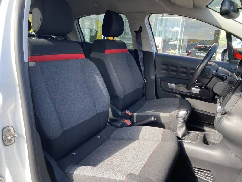 Citroën C3 shine 1.2 essence turbo 130ch - Véhicule avec crochet d'attelage à Yvetot 76 et Fécamp 76