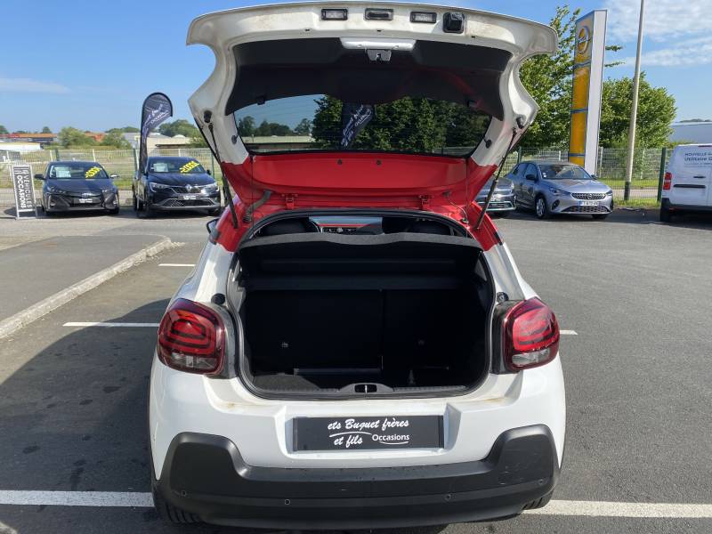 Citroën C3 shine 1.2 essence turbo 130ch - Véhicule avec crochet d'attelage à Yvetot 76 et Fécamp 76