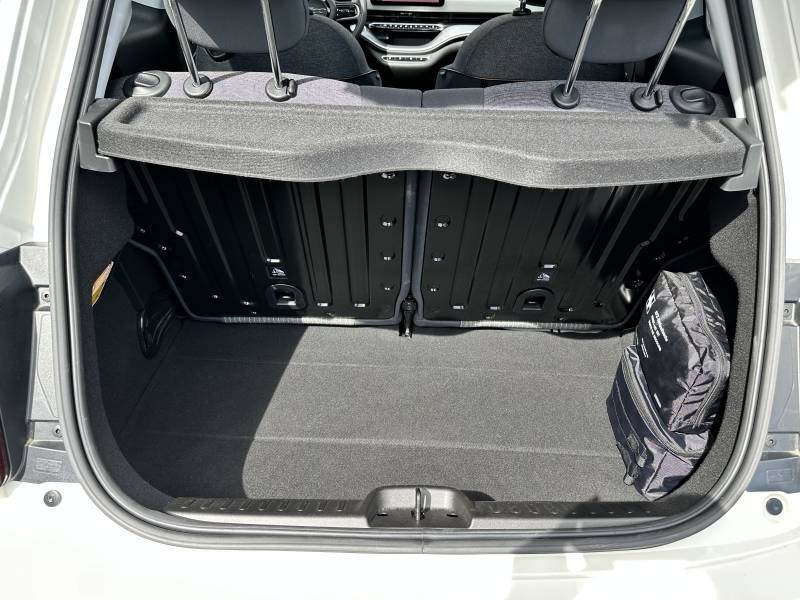 Fiat 500 e Icone Plus 118ch 42kWh - Véhicule citadine 100% électrique d'occasion avec un pack hiver et un toit ouvrant