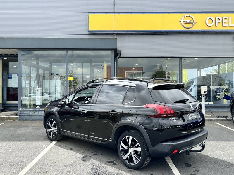 Peugeot 2008 1.2 essence Turbo 130ch d'occasion - Véhicule SUV avec crochet d'attelage disponible dans vos ets Buquet Frères et Fils d'Yvetot 76 et de Fécamp 76