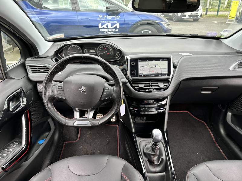 Peugeot 2008 1.2 essence Turbo 130ch d'occasion - Véhicule SUV avec crochet d'attelage disponible dans vos ets Buquet Frères et Fils d'Yvetot 76 et de Fécamp 76