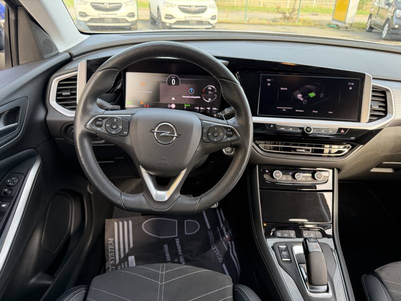 Opel Grandland Élégance Business Hybrid Rechargeable 225ch BVA8 - SUV hybride disponible d'occasion chez Opel à Fécamp 76