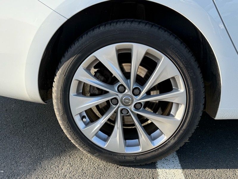 Opel Astra Sports Tourer Élite 1.6 CDTI 136ch - Break d’occasion disponible chez Opel Buquet à Yvetot