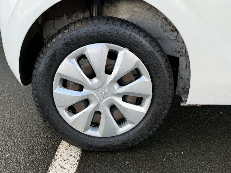 Citroën C1 Feel 1.2 72ch 3p - Véhicule d’occasion petit budget disponible chez Opel Buquet à Yvetot 76