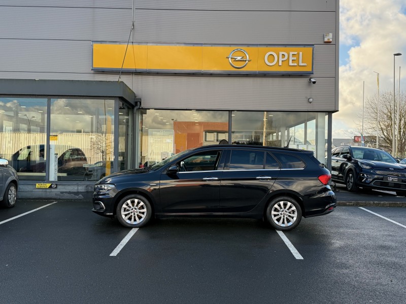 Fiat Tipo SW LOUNGE 1.6 Multijet 120ch DCT - Véhicule d’occasion diesel boîte automatique disponible chez Opel à Yvetot