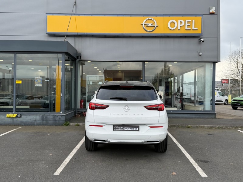 Opel Grandland Elegance Business 1.2 Turbo 130 BVA8 occasion à Fécamp et Yvetot SUV automatique garanti 12 mois