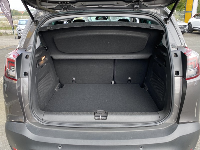 Opel Crossland X Innovation 1.2 Turbo 110ch - Véhicule d’occasion avec un attelage disponible immédiatement dans nos établissements Opel Buquet Frères et Fils