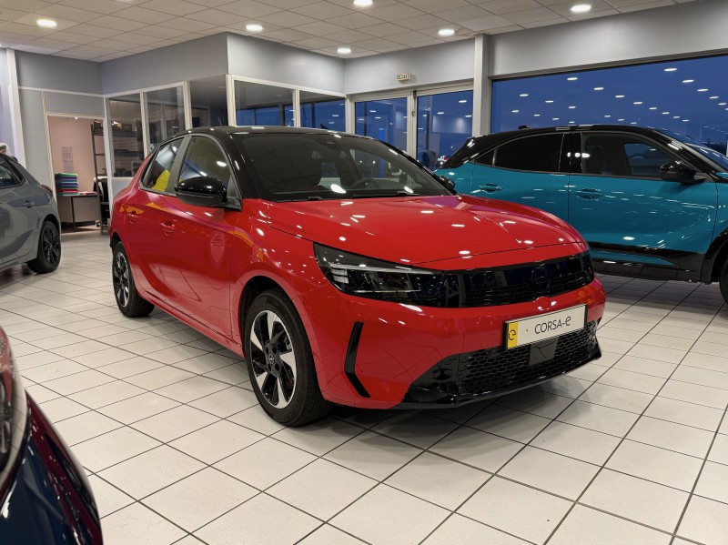 Opel Corsa #YES Electric 136ch - Véhicule 100 % électrique avec très peu de kilomètres disponible chez Opel à Yvetot