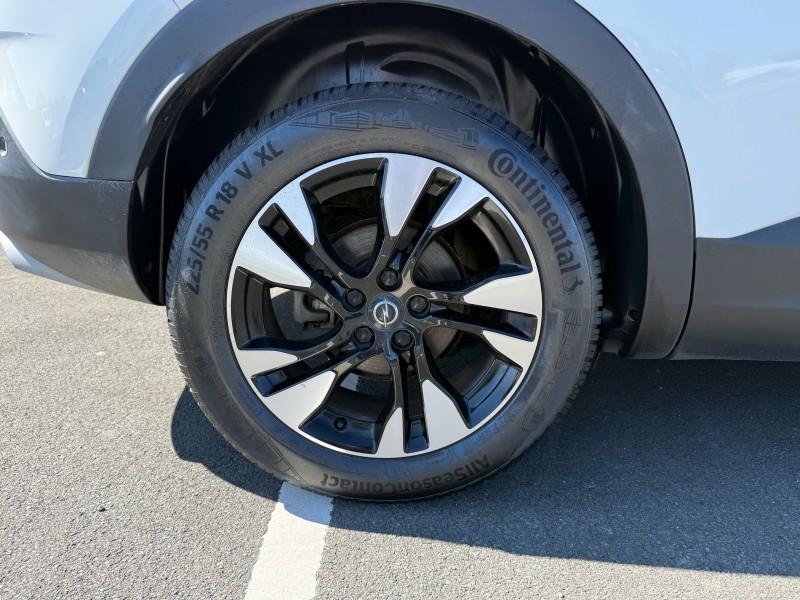 Opel Grandland X Innovation 1.2 Turbo 130ch BVM6 - SUV familial essence disponible immédiatement chez Opel à Fécamp 76