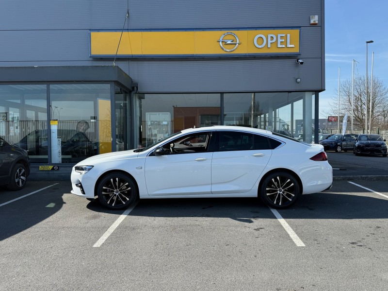 Opel Insignia Grand Sport Ultimate 2.0 D 174ch BVA8 - Berline d’occasion tout option disponible chez Opel à Yvetot