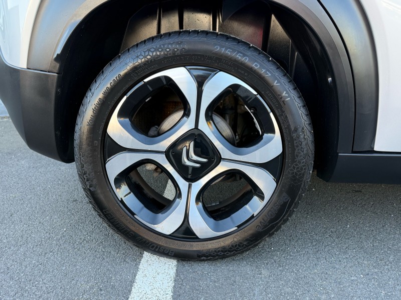 Citroën C3 Aircross Shine 1.2 Turbo 130ch - SUV urbain essence avec attelage d’occasion avec attelage disponible immédiatement dans vos concessions Opel Buquet Frères & Fils