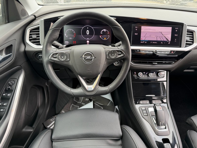 Opel Grandland Elegance Business 1.2 Turbo 130 BVA8 occasion à Fécamp et Yvetot SUV automatique garanti 12 mois