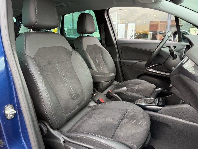 Opel Crossland Ultimate 1.5 Diesel 120ch BVA6 - Véhicule d’occasion diesel boîte automatique disponible chez Opel à Yvetot 76