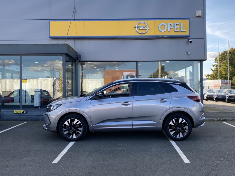 Opel Grandland Ultimate 1.5 Diesel 130ch BVA8 - SUV familial tout option d’occasion disponible chez Opel Buquet à Yvetot 76