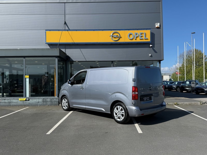 Opel Vivaro Pack Business 2.0 BlueHDI 150ch BVM6 - Utilitaire d’occasion disponible chez Opel à Yvetot 76