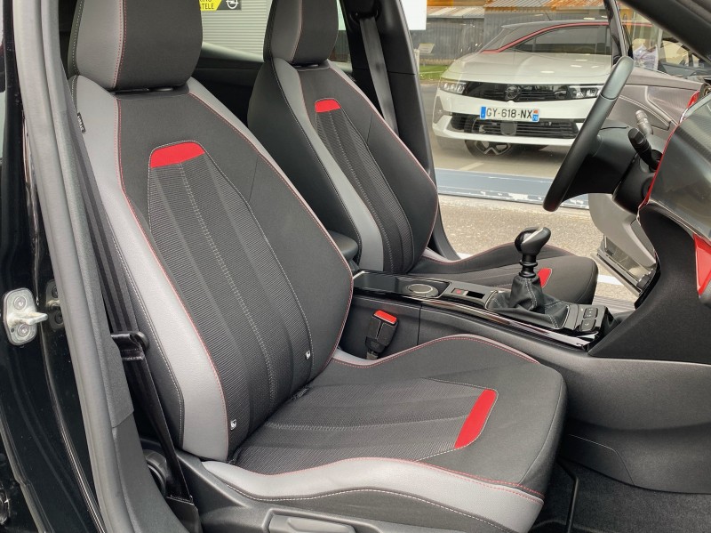 Opel Mokka GS Line 1.2 Turbo 100ch - SUV urbain d’occasion avec un Pack Style Rouge disponible dans vos établissements Buquet Frères et Fils
