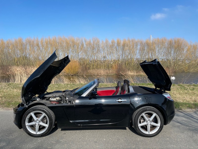 Vente d'une voiture d'occasion de sport Opel GT Roadster 2.0 turbo proche Fécamp