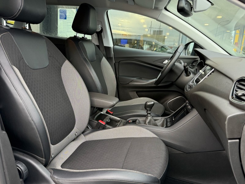 Opel Grandland X Innovation 1.6 Diesel 120ch - Véhicule d’occasion familial petit budget disponible chez Opel Buquet à Fécamp