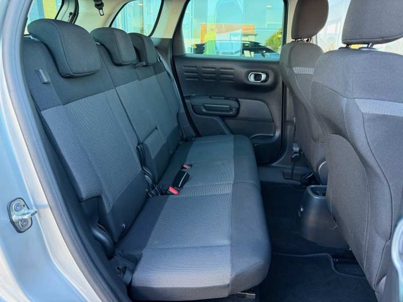 Citroën C3 Aircross Shine 1.2 Turbo 130ch - SUV urbain essence avec attelage d’occasion avec attelage disponible immédiatement dans vos concessions Opel Buquet Frères & Fils