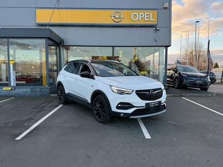 Notre zone d'activité pour ce service Véhicule familial économique d’occasion pas cher opel ou kia avec financement simple et garantie complète chez un professionnel de confiance